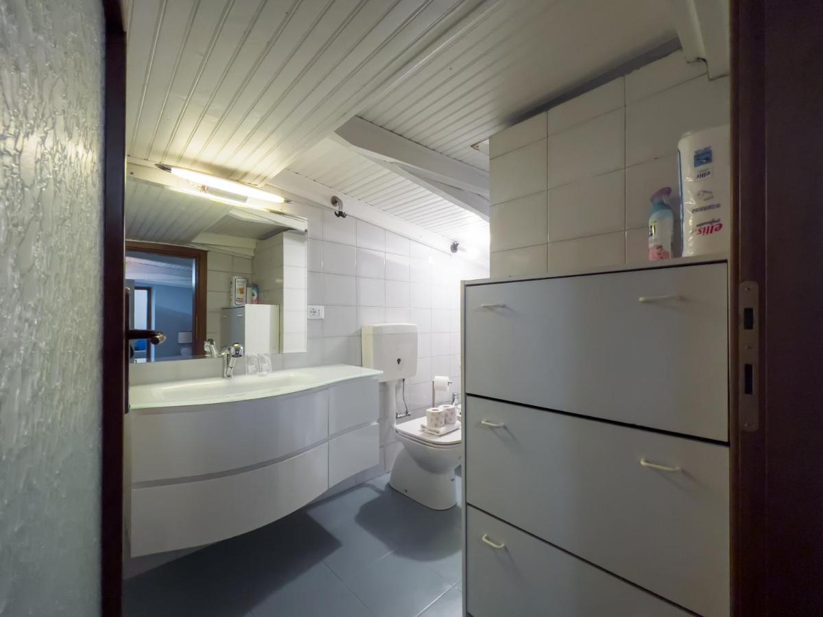 House Boat In Downtown Piazza Statuto - Oddone Appartement *